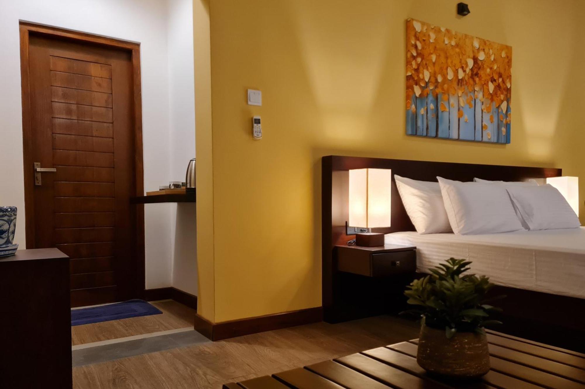 City Oasis 66 Негомбо Экстерьер фото
